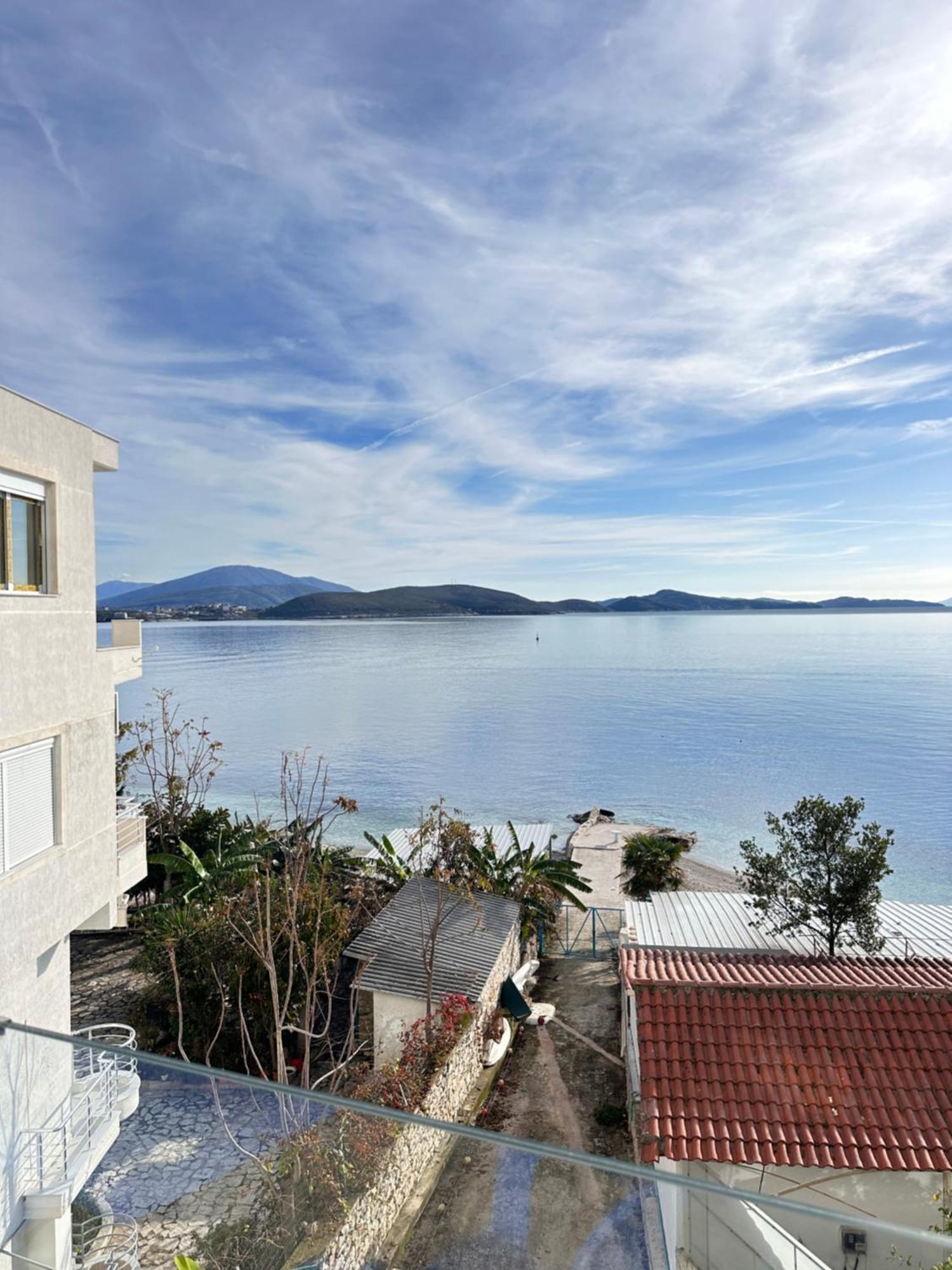 The Hill Sea View Apartment Sarandë Esterno foto