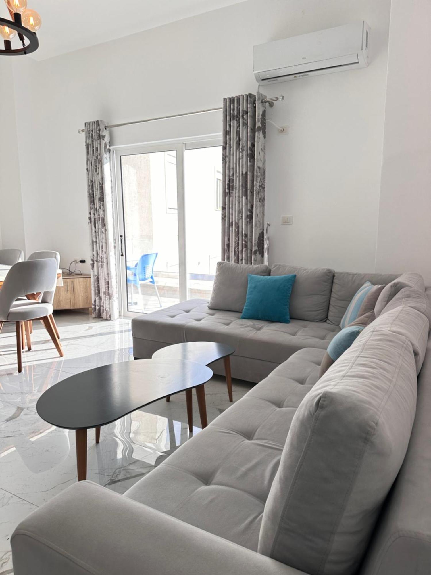 The Hill Sea View Apartment Sarandë Esterno foto