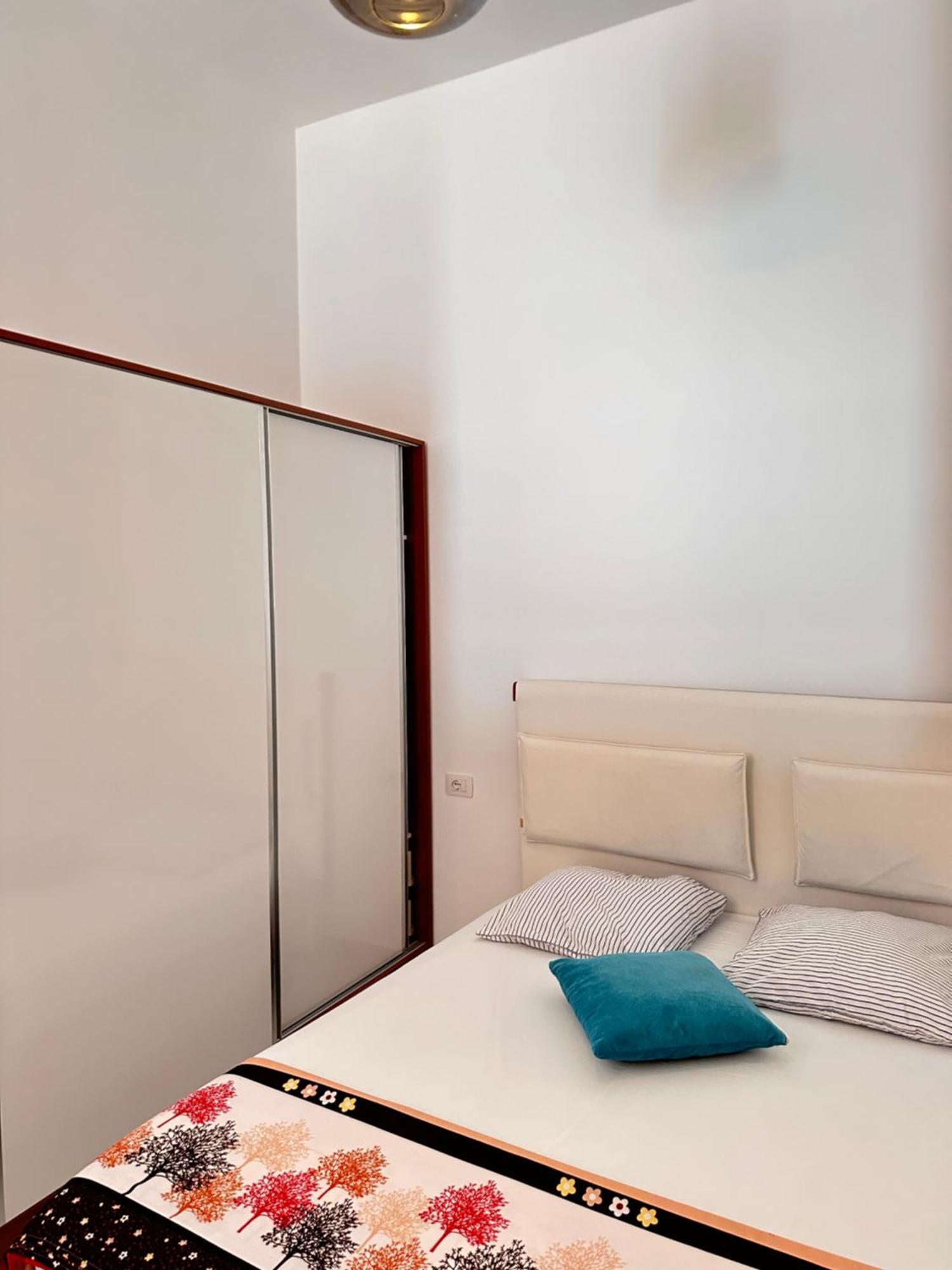 The Hill Sea View Apartment Sarandë Esterno foto